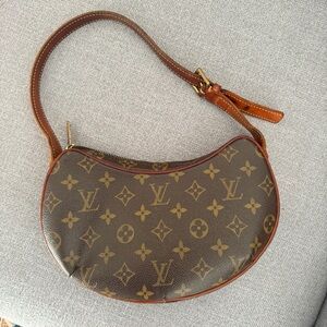 RARE-Louis Vuitton Croissant PM